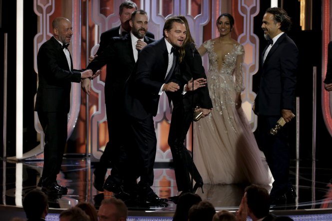 Leonardo DiCaprio phát biểu khi phim The revenant (Người về từ cõi chết) đoạt giải phim tâm lý hay nhất.