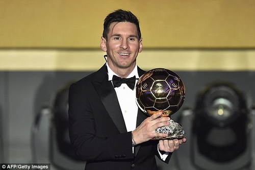 Messi lần thứ 5 đoạt 
