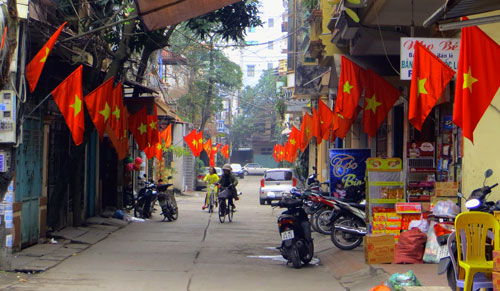 Mừng Đại hội Đảng, Hà Nội treo cờ trong 9 ngày