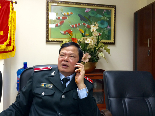 Ông Phạm Trọng Đạt - Cục trưởng Cục Chống tham nhũng (Thanh tra Chính phủ) vẫn đang trực tiếp giải quyết các phản ánh, tố cáo của người dân qua 3 số điện thoại đường dây nóng (Ảnh: Thế Kha).