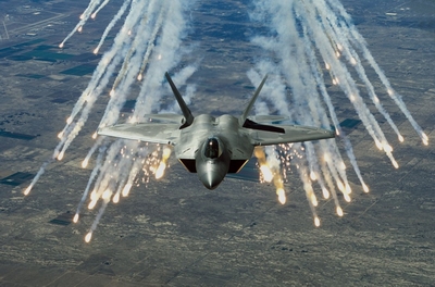 Bí ẩn sau sự xuất hiện của siêu phẩm F-22 ở Syria