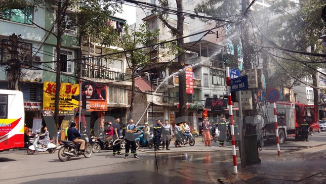 Hà Nội: Chập cháy điện tại phố Lò Đúc