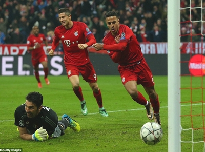 Bayern lập 2 kỷ lục Champions League khi ngược dòng thần kỳ