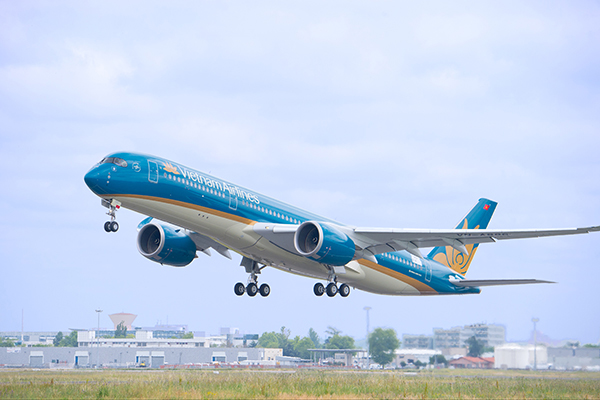 Vietnam Airlines bất ngờ bán máy bay &quot;siêu sang&quot; A350 vừa mua