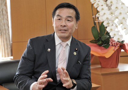 Bộ trưởng Giáo dục Nhật Bản đến thăm Việt Nam