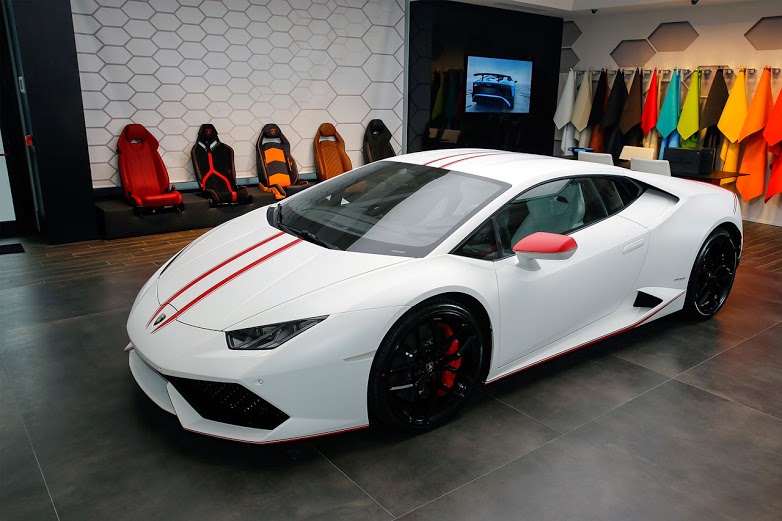 Lamborghini Huracan LP610-4 Avio giá 15 tỷ tại Việt Nam