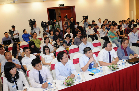Buổi họp báo phát động Giải thưởng Nhân tài Đất Việt 2016 đã thu hút rất đông sự quan tâm của các phóng viên, báo chí.