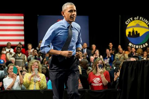 Tỉ lệ ủng hộ Tổng thống Obama bất ngờ tăng vọt