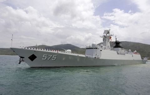 Tàu chiến Trung Quốc &quot;làm loạn&quot; biển Hoa Đông