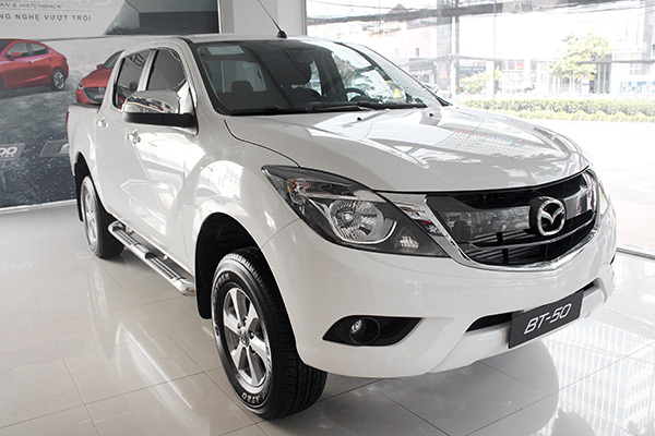 Tháng 10: Mua xe Mazda BT-50 nhận quà tặng giá trị