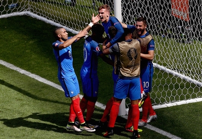 Thắng ngược kịch tính, Pháp vào tứ kết Euro 2016