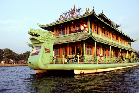 Hà Nội: Kiểm tra các thuyền kinh doanh trên Hồ Tây