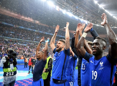 Chung kết Euro 2016: Chủ nhà lên ngôi?