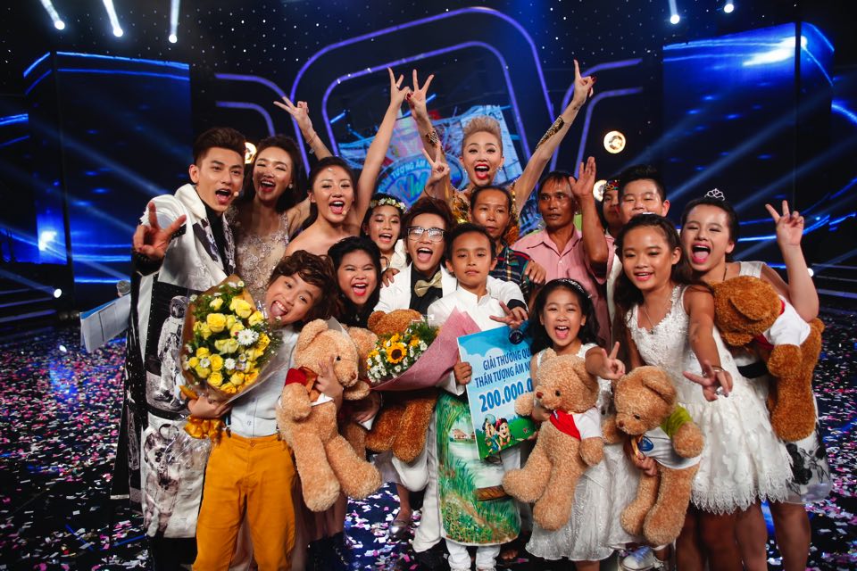 Hồ Văn Cường &quot;hạ gục&quot; khán giả, lên ngôi quán quân Vietnam Idol Kids