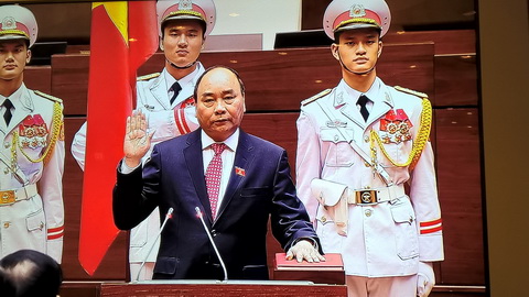 Thủ tướng Nguyễn Xuân Phúc: Phải tạo cơ hội bình đẳng trong thăng tiến!