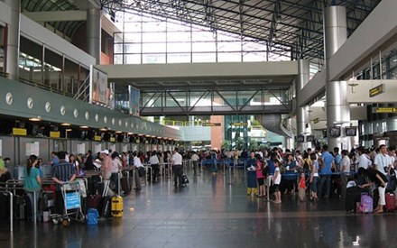 Công an vào cuộc vụ &quot;tín hiệu lạ&quot; chèn sóng tại sân bay Nội Bài