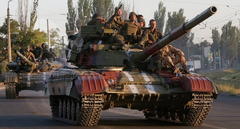 Nga, Ukraine rầm rập điều quân, tình hình Crimea nguy cấp