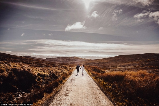 Sánh bước trên cao nguyên ở Scotland