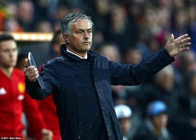 Jose Mourinho là HLV có khởi đầu tốt nhất lịch sử Man Utd