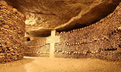 Hầm mộ rùng rợn ở trong lòng thủ đô Paris, Pháp được cho là một trong những 