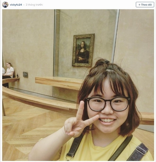 Bức họa Mona Lisa có thể là phông nền hoàn hảo để bạn có tấm hình selfie.  