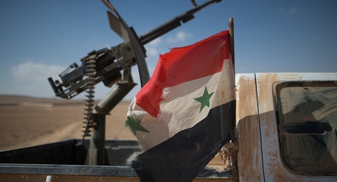 Sau thua thảm, quân Assad tung đòn phản công khốc liệt