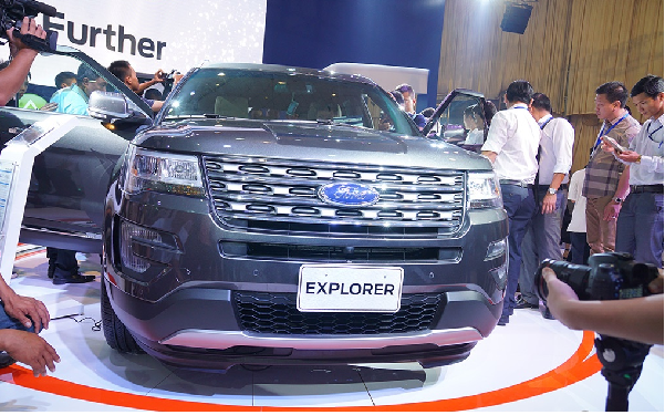 Ford Explorer 2017 về Việt Nam, giá gần 2,2 tỷ