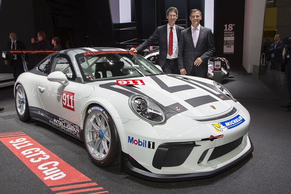 Xe đua Porsche 911 GT3 Cup