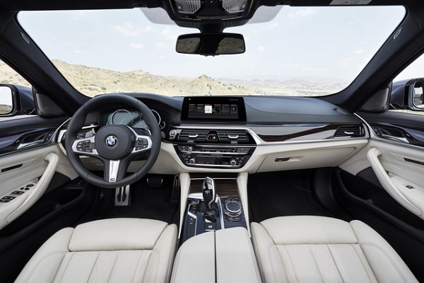 Nội thất BMW 5-Series 2017