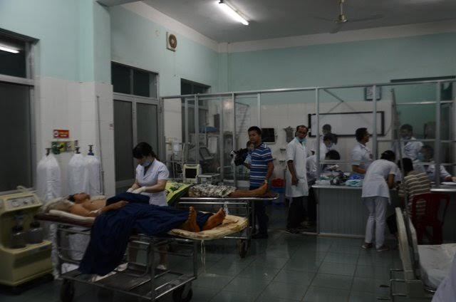 Các nạn nhân được cấp cứu tại bệnh viện