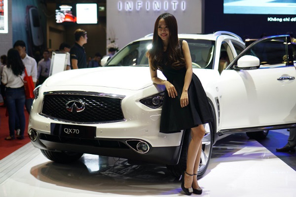  Infiniti QX70