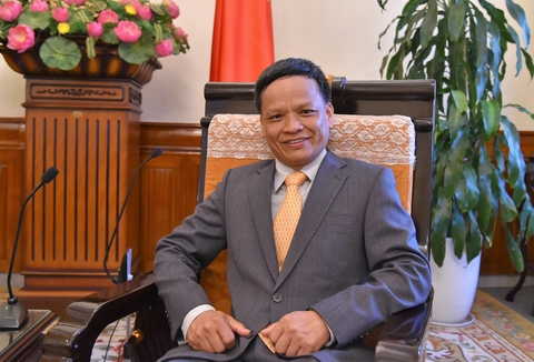 Đại sứ, Tiến sĩ Nguyễn Hồng Thao