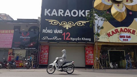 Tạm dừng toàn bộ hoạt động karaoke có phạm luật?