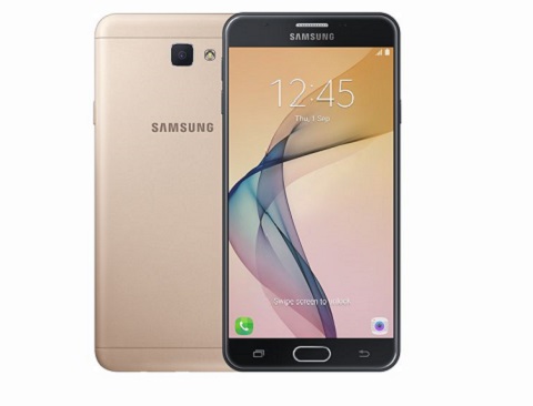 Samsung Galaxy J7 Prime có giá 6,29 triệu đồng được cài sẵn Android 6.0 Marshmallow như là một lợi thế lớn khi so với OPPO F1s. Bên cạnh đó, máy cũng song hành với dung lượng RAM 3 GB, ROM 32 GB và pin 3.300 mAh. Một số điểm cộng khác khiến người dùng lựa chọn sản phẩm này đó là có màn hình Full HD 5.5 inch có kính cường lực Gorilla Glass 4; máy được trang bị camera trước 8 MP + camera sau 13 MP, cảm biến vân tay cùng hỗ trợ 4G.