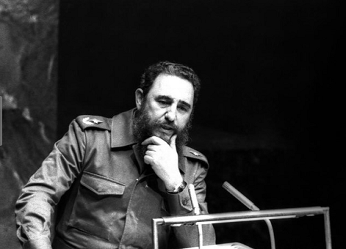 Ông Fidel Castro phát biểu trên cương vị Chủ tịch Phong trào Không liên kết tại trụ sở Liên Hiệp Quốc ở New York ngày 12/10/1976. Ảnh Reuters