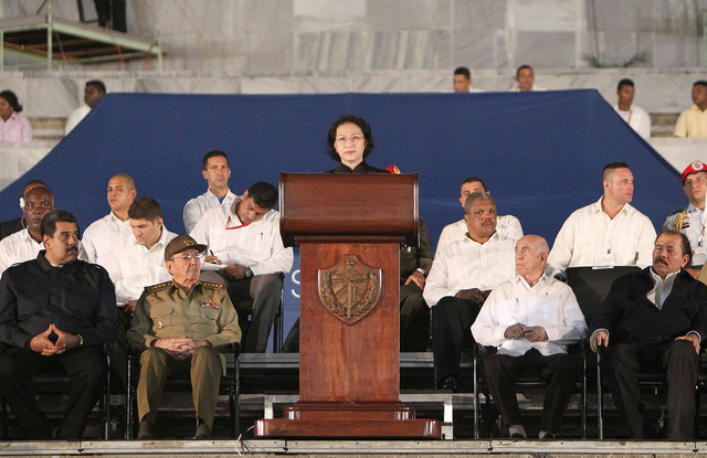 Chủ tịch Quốc hội Nguyễn Thị Kim Ngân phát biểu tại lễ tưởng niệm lãnh tụ Fidel Castro