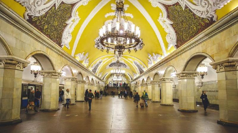Hệ thống tàu điện ngầm Moscow (Nga):