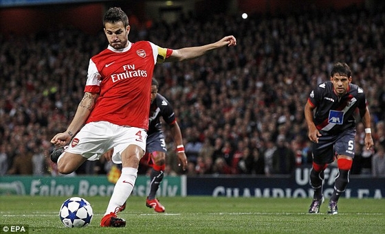 Fabregas khi còn chơi bóng trong màu áo Arsenal