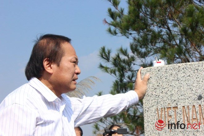 Bộ trưởng Trương Minh Tuấn xúc động tưởng nhớ những đồng đội anh dũng trong cuộc chiến bảo vệ biên giới