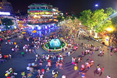 Chủ tịch Hà Nội kêu gọi các tỉnh tổ chức các đêm văn hóa tại hồ Gươm