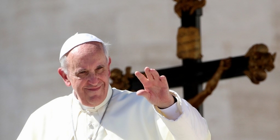 Giáo hoàng Francis là người quyền lực thứ 5 thế giới. Ông thể hiện sự ảnh hưởng to lớn đến hơn 1 tỷ tín đồ Công giáo toàn cầu.