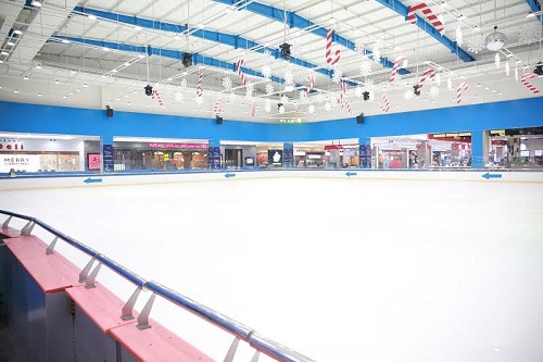 Sân băng Vincom Ice Rink Thảo Điền thuộc chuỗi sân băng đạt chuẩn quốc tế duy nhất tại Việt Nam - đã sẵn sàng cho Giải đấu.