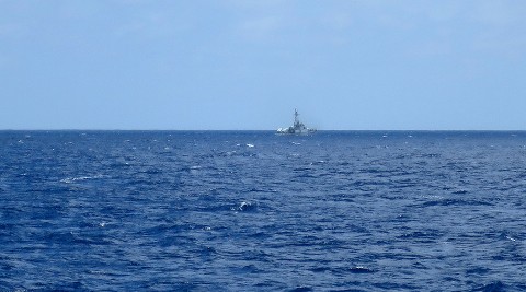 Tàu chiến Trung Quốc bắt giữ thiết bị ngầm của Mỹ giữa Biển Đông