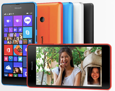 Microsoft Lumia 540 (1,69 triệu đồng). Máy sử dụng chip Snapdragon 200, 4 nhân tốc độ 1.2 GHz, RAM 1 GB giúp máy chạy ổn định các tác vụ căn bản hằng ngày, bạn nên gắn thêm thẻ nhớ (128 GB) để giúp máy chạy ổn hơn khi chơi game nặng. Người dùng cũng được trải nghiệm hệ điều hành Windows Phone cùng thiết kế với màu sắc cá tính và thời trang, cấu hình ổn khi sử dụng Microsoft Lumia 540.