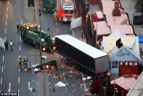 Vụ tấn công của IS tại Berlin khiến 12 người thiệt mạng 