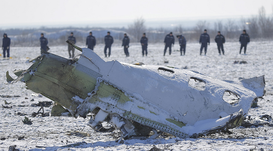 Hồi tháng Ba, một chiếc máy bay của FlyDubai chở du khách Nga từ UAE đến Rostov-on-Don đã rơi khi đang tìm cách hạ cánh trong điều kiện thời tiết xấu, khiến 62 người thiệt mạng. Báo chí đưa tin, vào thời điểm xảy ra tai nạn có dấu hiệu cho thấy sự mệt mỏi, quá sức của phi công là một nhân tố..