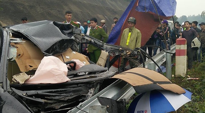 Tai nạn thảm khốc trên cao tốc Hà Nội - Lào Cai