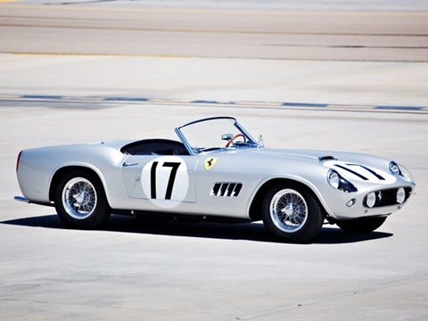 4. Ferrari 250 GT LWB California Spider Competizione đời 1959 trị giá 18,2 triệu USD về đích thứ 5 trong cuộc tại vòng đua Sebring 1960