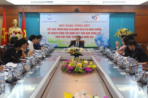Thứ trưởng Bộ TT&TT Phan Tâm, Trưởng Ban công tác đã chủ trì Hội nghị  tổng kết đánh giá kết quả quá trình thúc đẩy phát triển IPv6 năm 2016 và triển khai một số nhiệm vụ trọng tâm năm 2017.