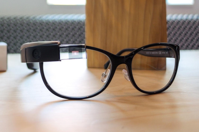 Apple định sản xuất kính thông minh